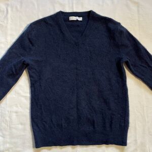 Everlane 100% Cashmere V-Neck Sweater Navy Blue Size M Pullover Long Sleeve